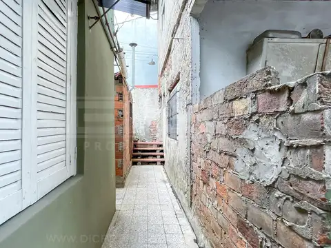 Depto Tipo Casa en Venta 50 años