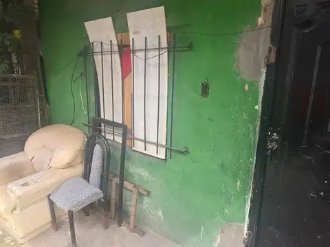 Malvinas Argentinas al 8400