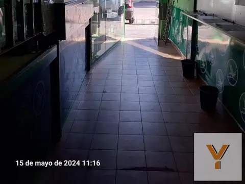 Locales en venta - 2 Deposito 2 Baños - 303Mts2 - Rafael Calzada, Almirante Brown
