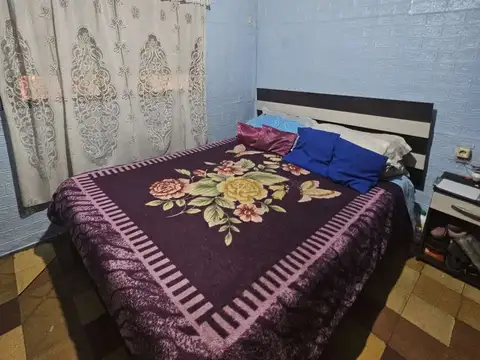 Casa 5 ambientes con 1 baño