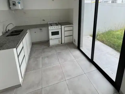 Departamento en Alquiler en La Plata, $ 700.000