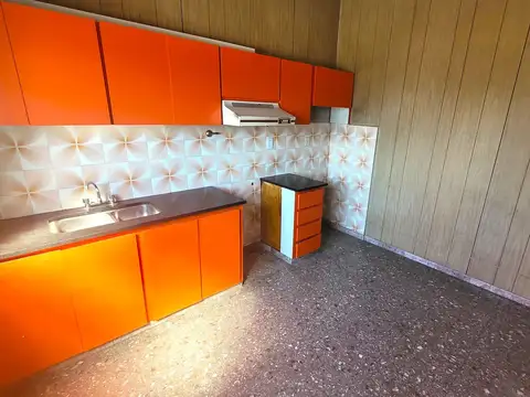 Depto Tipo Casa en Venta en Villa Ballester, USD 67.000