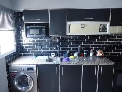 Dpto 2 Ambientes Contra Frente 48 m² Cub. en  San Justo (Centro)