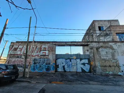 Alquiler Galpón c/Playon -  Opcional Edificio