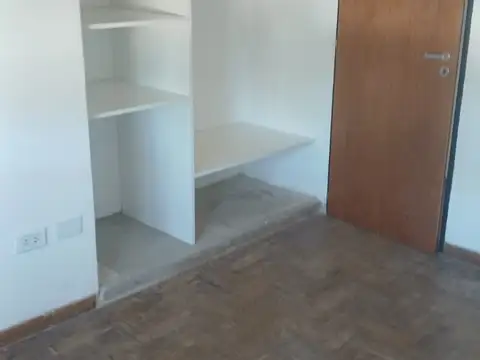 Depto Tipo Casa 4 ambientes con 1 baño