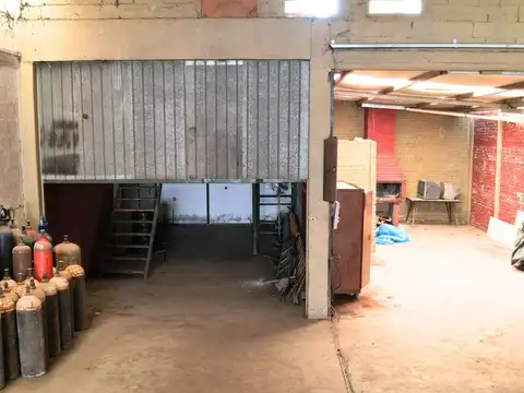 Galpon en Venta en San Lorenzo, USD 145.000