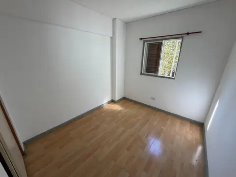 Departamento en Alquiler en Monte Grande, $ 750.000