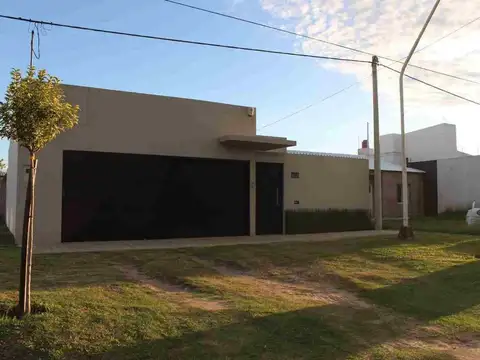 Casa en Venta en Reconquista, USD 145.000