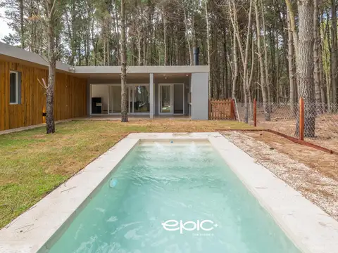 Casa en Venta con 1 cochera