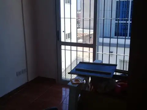 Departamento en Alquiler en Villa Luzuriaga, $ 800.000