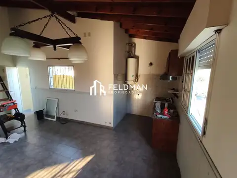 Depto Tipo Casa 2 ambientes con 1 baño
