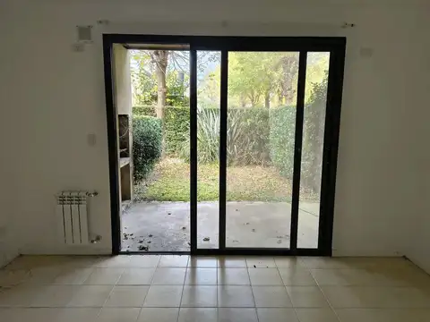 Departamento en Alquiler en Casas Del Alto, USD 750