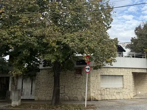 Casa lote Propio 3 Amb con Garage y Terraza en Alquiler en Villa Devoto