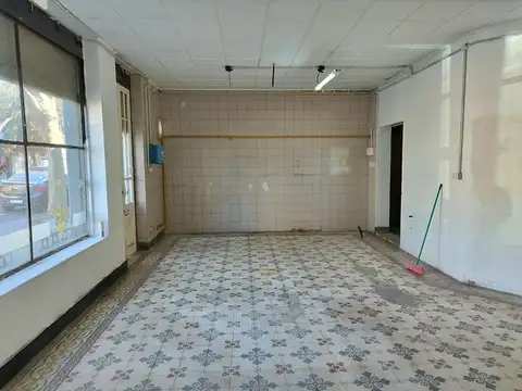Local en Alquiler en Barrio España y Hospitales, $ 1.300.000