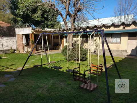 Alquila Vivienda 4 Ambientes C/ Garage. Berazategui Oeste.