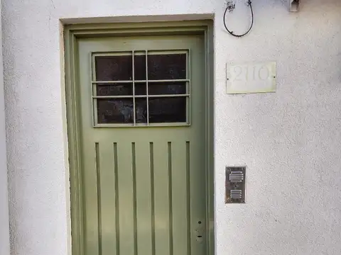 Depto Tipo Casa en Alquiler de 4 ambientes