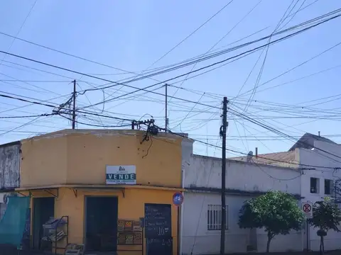 Ideal vivienda y comercio: casa en venta