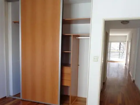 Departamento en Alquiler con 1 cocheras