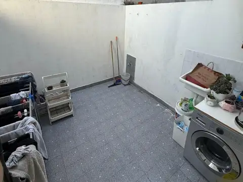 Casa en Alquiler en Villa Luzuriaga, $ 850.000