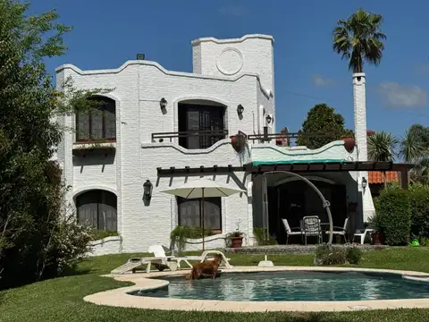 Casa en Venta en Larena Country Club, USD 165.000