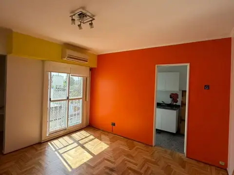 Departamento en Alquiler en Villa Devoto, $ 700.000