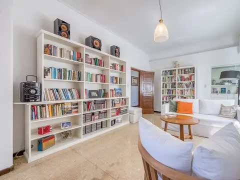 Depto Tipo Casa 5 ambientes con 2 baños