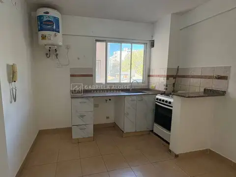 Alquiler de Departamento 2 ambientes en Zona Centro, Caseros