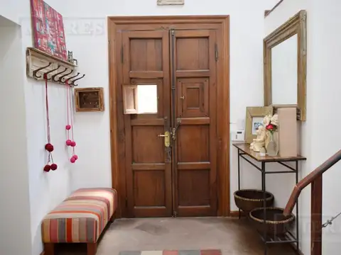 Casa 7 ambientes con 3 baños