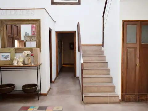 Casa en Alquiler Temporal con 1 cochera