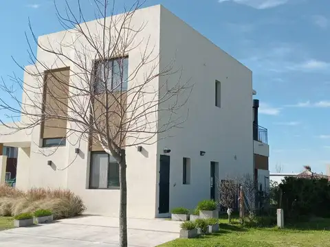 Casa en Venta en Puertos, USD 360.000