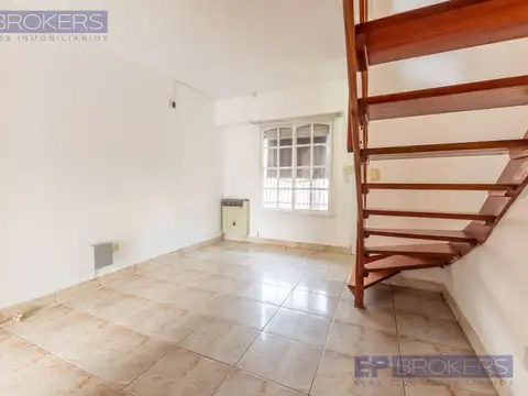 Depto Tipo Casa en Alquiler en Ramos Mejía, $ 1.300.000