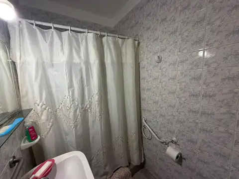 VENTA CASA 4 AMB PILETA/QUINCHO ROBLES DEL MONARCA