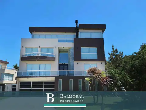 Casa en Venta: Zona Norte Playa. REF: 8890