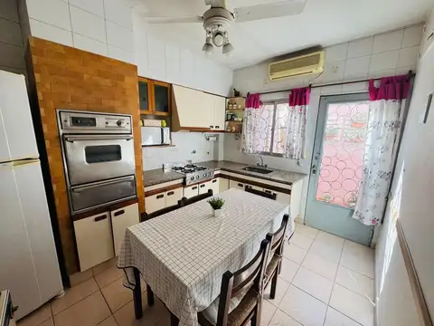 Depto Tipo Casa en Venta con 1 cocheras