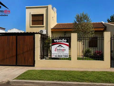 Venta casa 4 dormitorios con parq. y galería APTO CREDITO