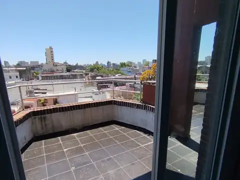 Alquiler depto 2 amb Constitucion CABA balcon terr