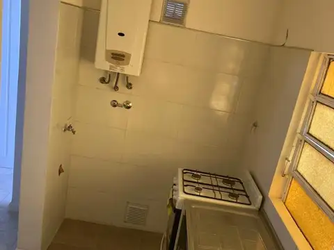 Depto Tipo Casa en Alquiler en Versalles, $ 600.000