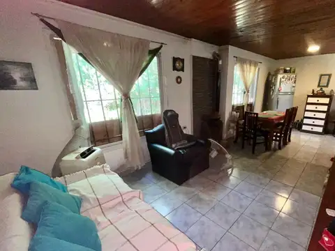 Casa en Venta con 4 cocheras