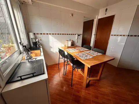 Departamento en Venta en Versalles, USD 230.000