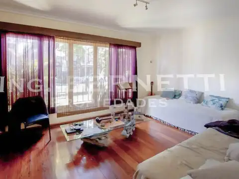 Casa 4 ambientes + Garaje + Terraza + Patio - Excelente Ubicación !