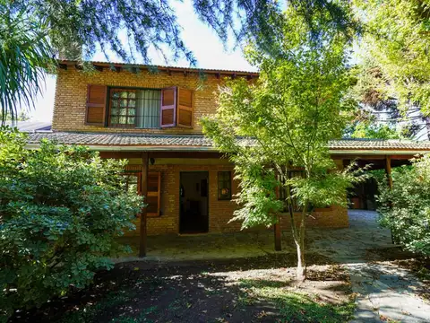 Quinta en Venta en Barrio Parque Leloir, USD 369.000