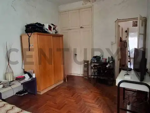 Casa 6 ambientes con 2 baños