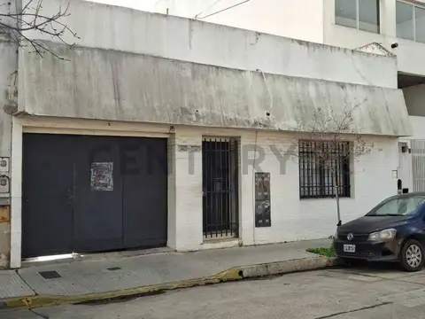 VENTA CASA CON TERRAZA Y DEPARTAMENTO CON GARAGE