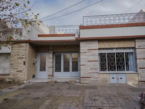 Venta PH 5 ambientes, en Villa Sáenz Peña