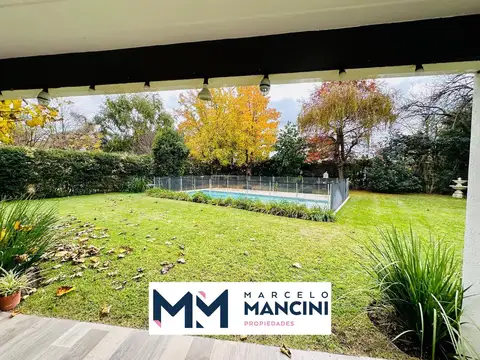 Venta Casa en Campos De Echeverria 5 Ambientes