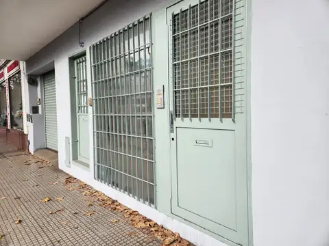 Excelente Local de 200 m2 Ideal ATMAT