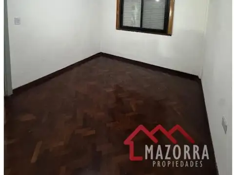 Depto Tipo Casa en Alquiler de 3 ambientes