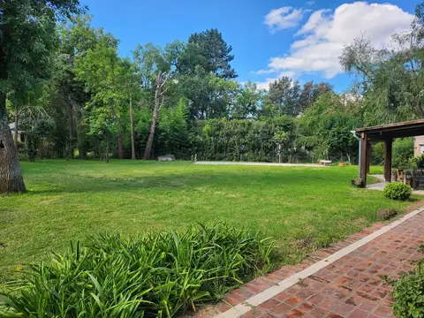 Casa en Venta, 7 ambientes en el Golf Club Argentino, Ruta 8 km 41.5