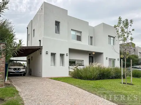 Casa en Venta en San Francisco, USD 650.000