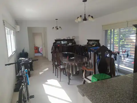 LIBERTAD al 3500 entre MITRE BART y AGUERO J.S